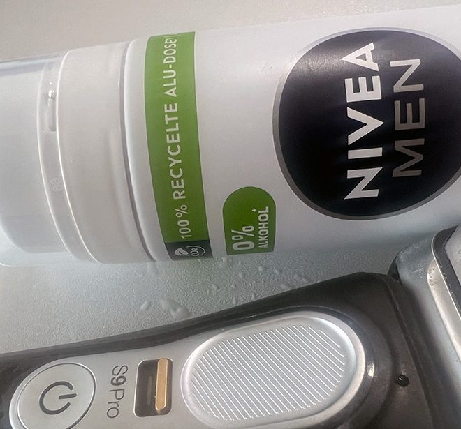 Wet shaving with an electric shaver